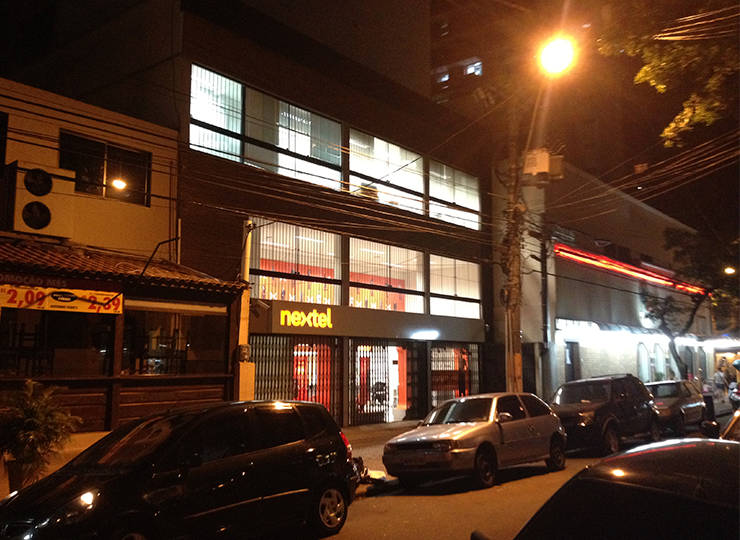 Edificação comercial situada à Rua Nóbrega - Niterói - RJ