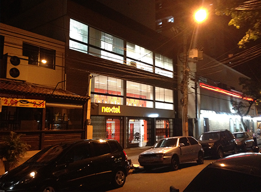 Edificação comercial situada à Rua Nóbrega - Niterói - RJ